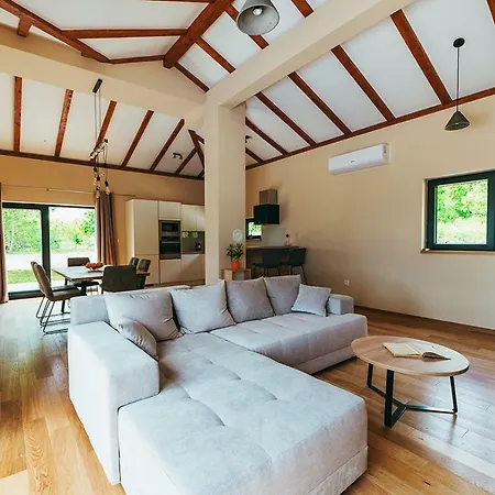 Vila Ctim290-luxury With Pool For 6+2 Persons